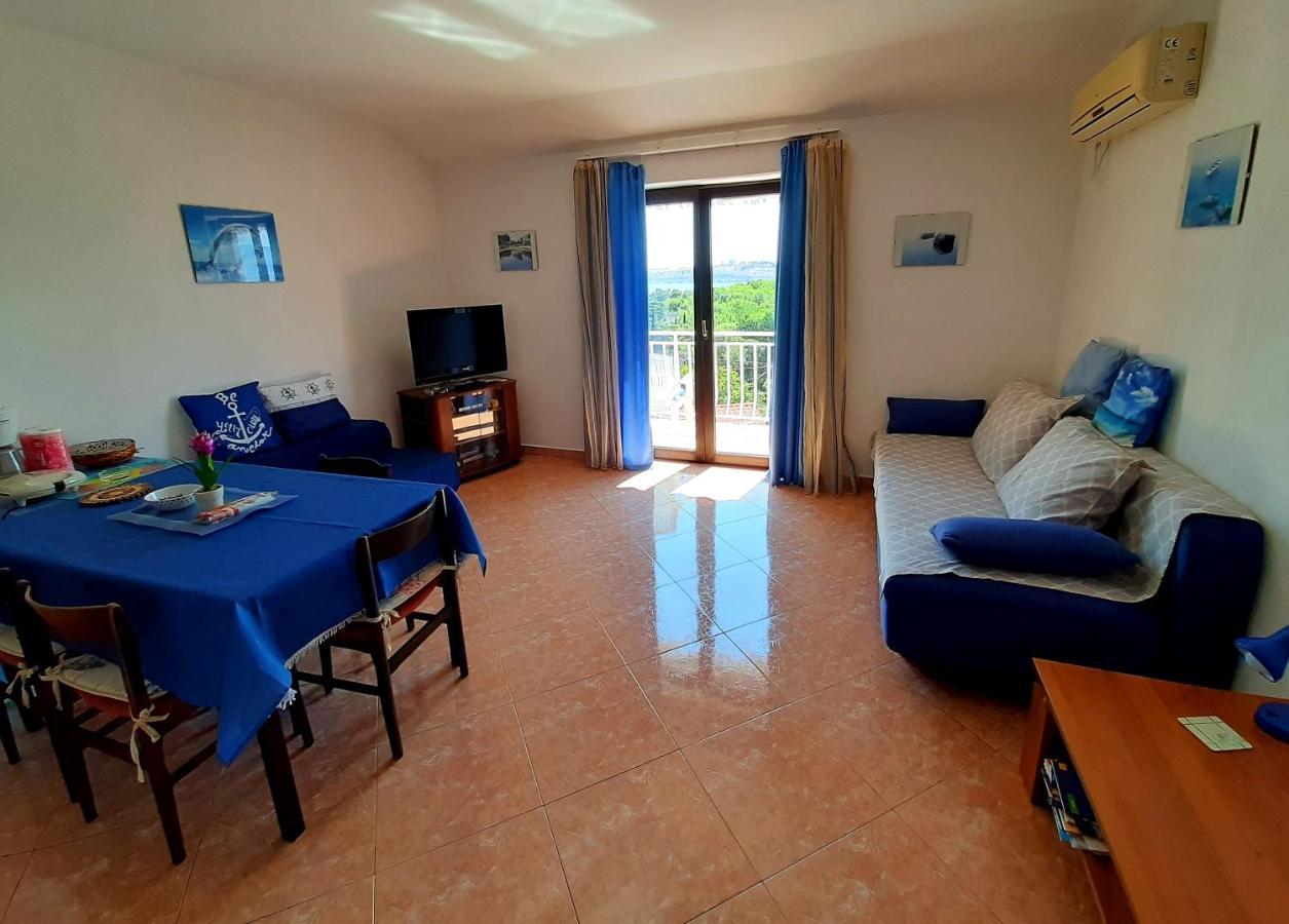 Apartment Rb Omišalj Eksteriør billede