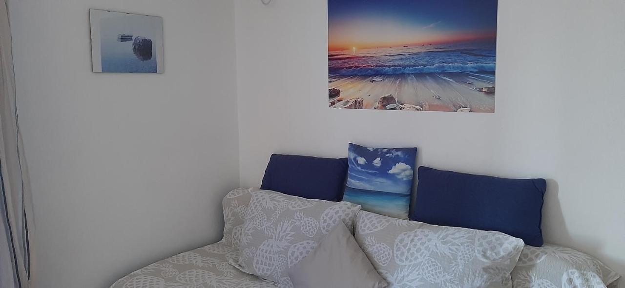 Apartment Rb Omišalj Eksteriør billede