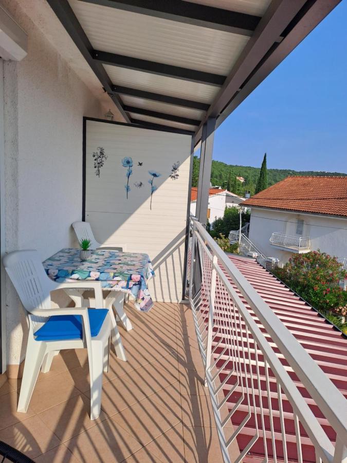 Apartment Rb Omišalj Eksteriør billede